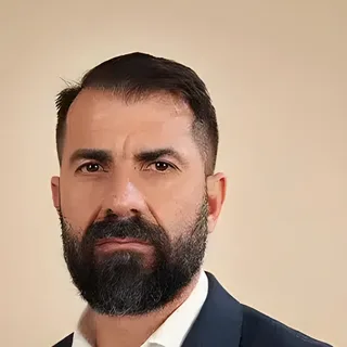 Dr. Francisco Mora