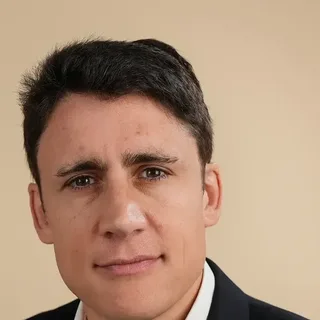 Dr. Santiago Elvira